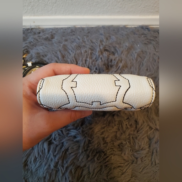 Limited Edition Salvatore Ferragamo Iconic shoulder/crossbody bag - Picture 11 of 16